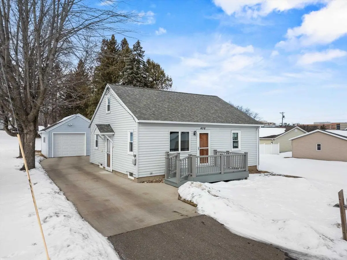 406 N SPRUCE AVENUE, Marshfield, WI 54449 - #1