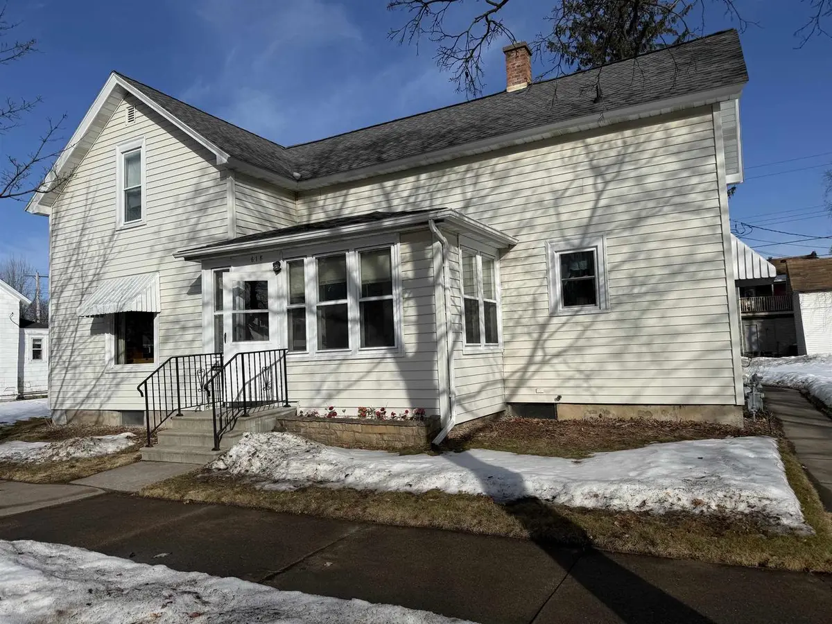 618 E BRIDGE STREET, Wausau, WI 54403 - #1