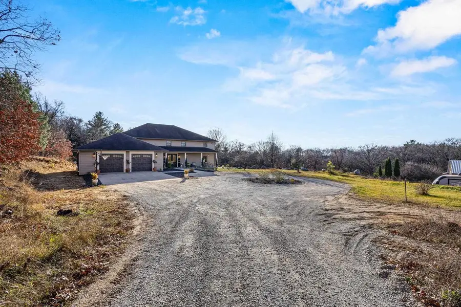 W11647 AKRON AVENUE, Plainfield, WI 54966 - #3