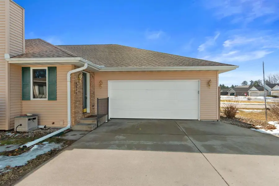 4621 RIDGEVIEW COURT, Wisconsin Rapids, WI 54494 - #2