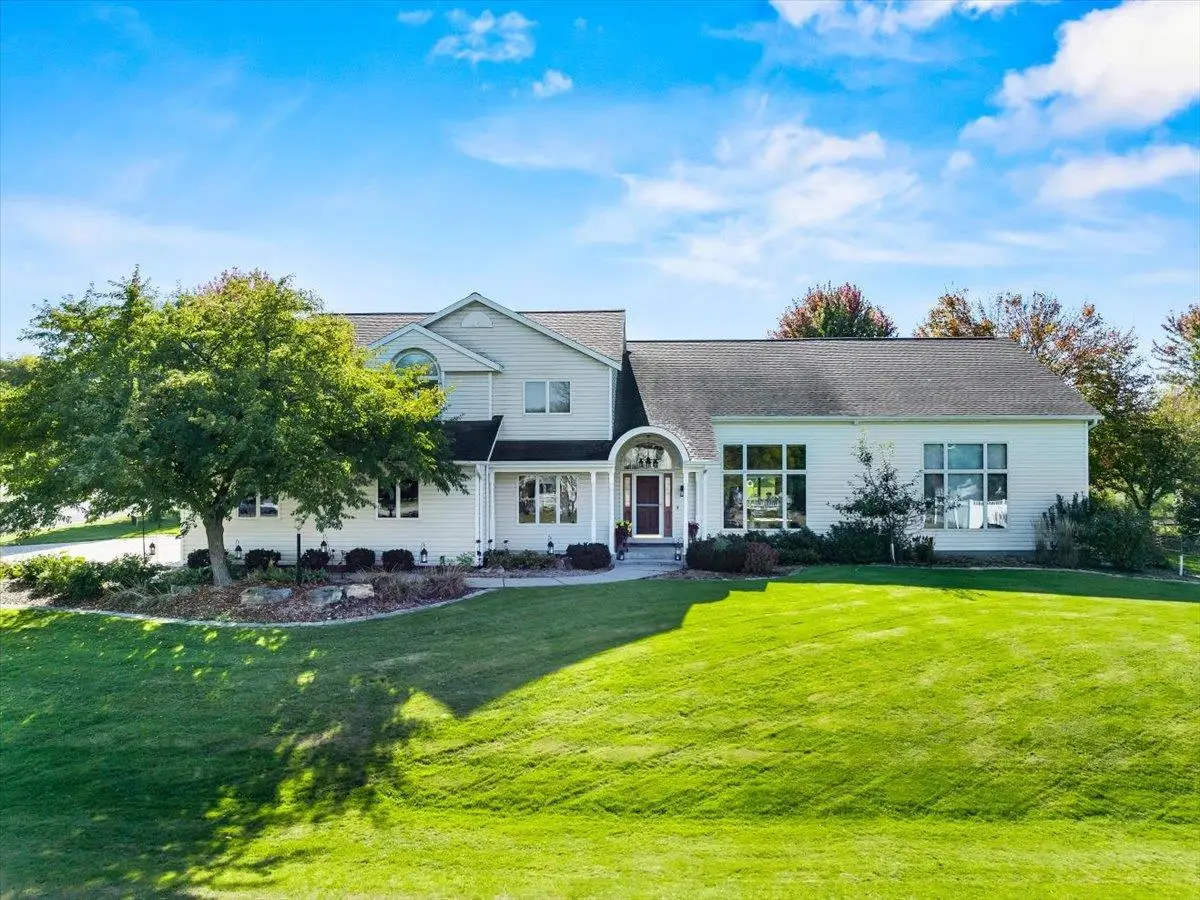 2112 W 3RD STREET, Marshfield, WI 54449 - #1