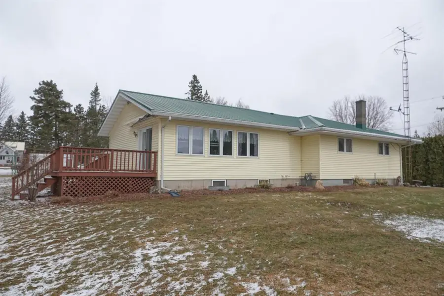 327 S 4TH STREET, Dorchester, WI 54425 - #2