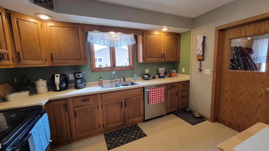 418 HOGAN STREET, Antigo, WI 54409 - #3