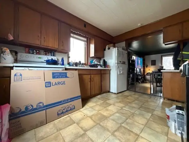 1740 RUSSELL STREET, Wisconsin Rapids, WI 54495 - #3