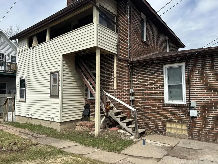 304 E 10TH STREET, Marshfield, WI 54449 - #3