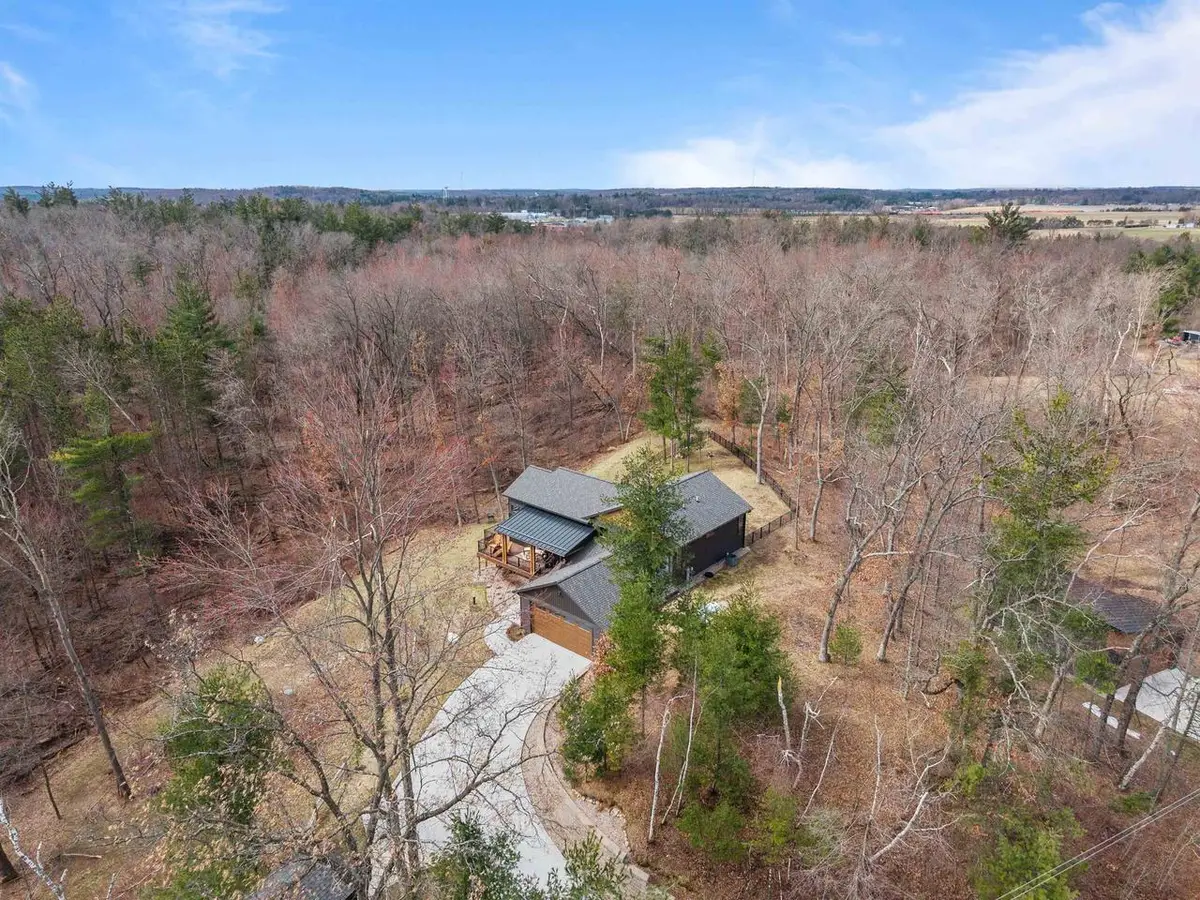 10143 YELLOW BRICK ROAD, Amherst, WI 54406 - #1