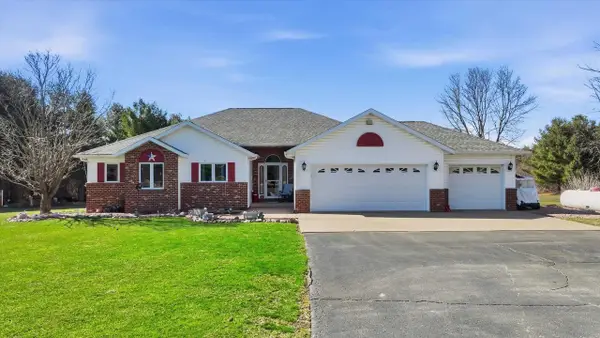 11712 EISENHOWER DRIVE, Chili, WI 54420