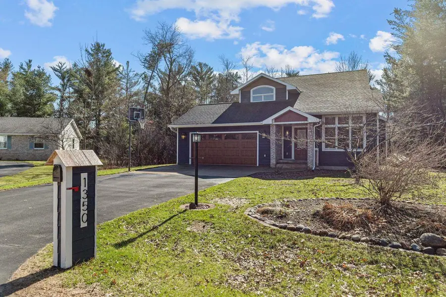1350 CRIMSON COURT, Plover, WI 54467 - #2