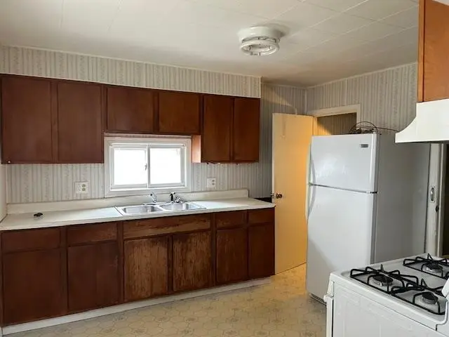 1505 S 3RD AVENUE, Wausau, WI 54401 - #2