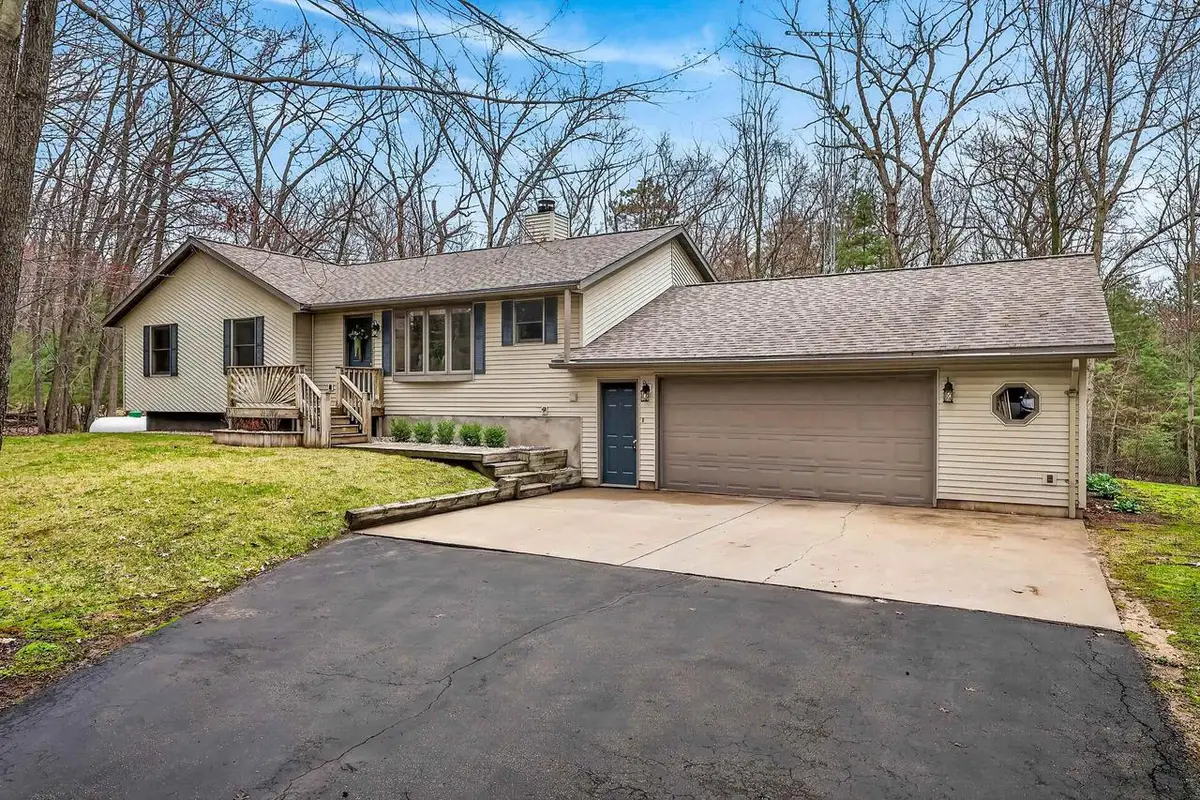 4028 WOODRIDGE TRACE, Wisconsin Rapids, WI 54495 - #1