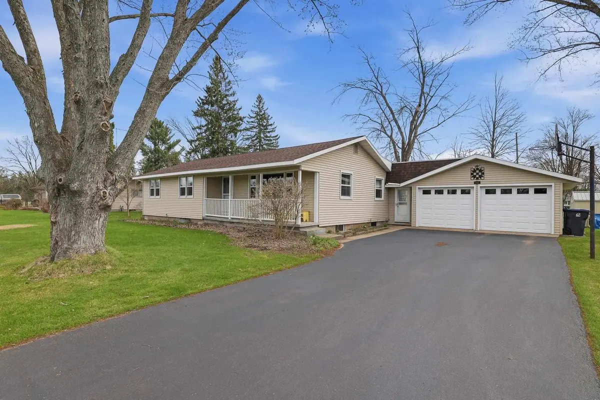 215 E WILLOW STREET, Stevens Point, WI 54481 - #1