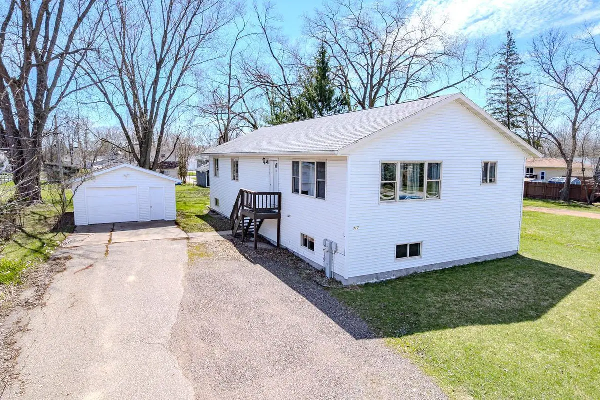 717 WALKER STREET, Stevens Point, WI 54481 - #1