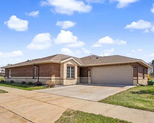 1933 LILAC LANE #Unit 16  Hamony Vill, Stevens Point, WI 54482