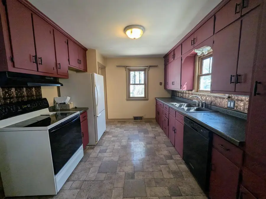 861 LINCOLN STREET, Wisconsin Rapids, WI 54494 - #3