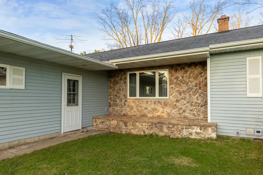 108 JONES AVENUE, Hatley, WI 54440 - #3