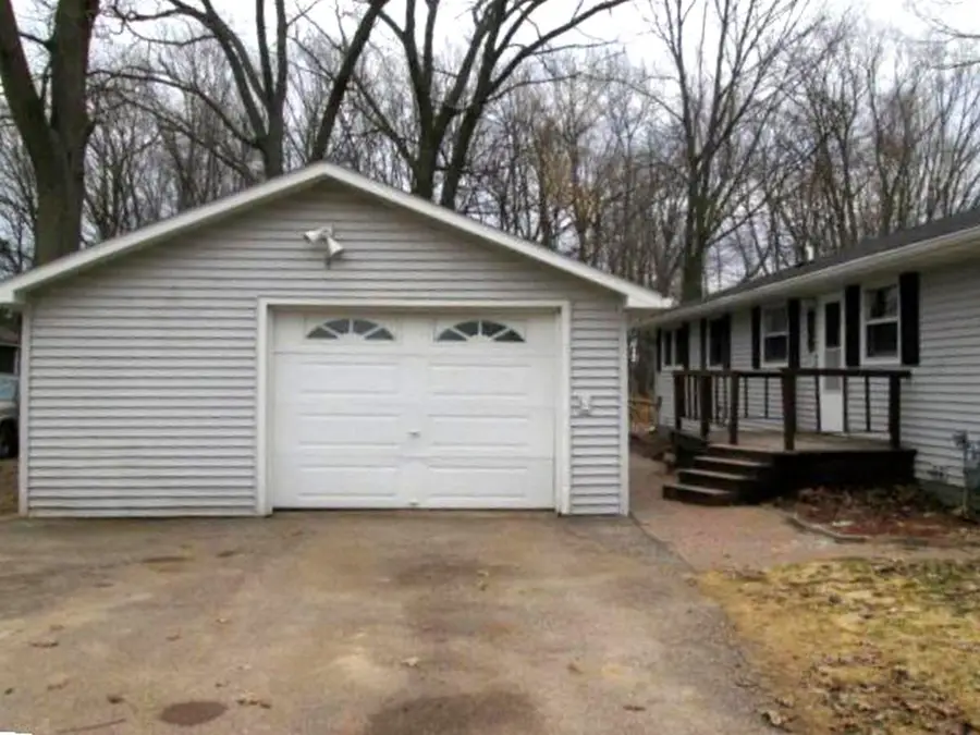 225 CASE AVENUE, Junction City, WI 54443 - #2