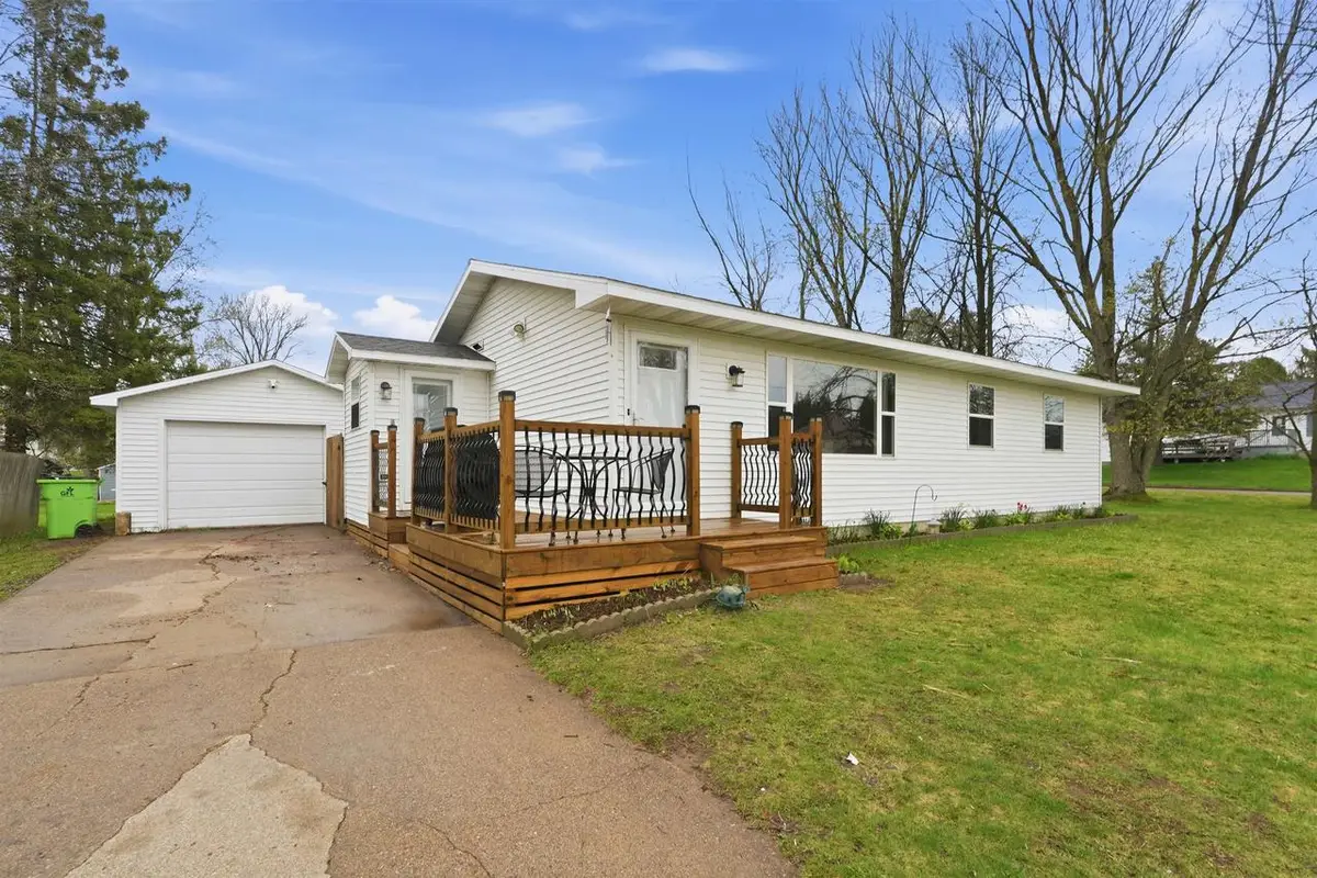 585 E MCSLOY STREET, Gilman, WI 54433 - #1