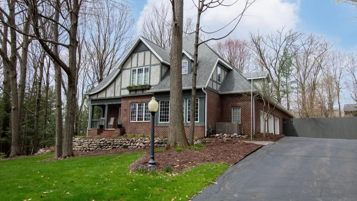 1706 TALL OAKS DRIVE, Wausau, WI 54403 - #1