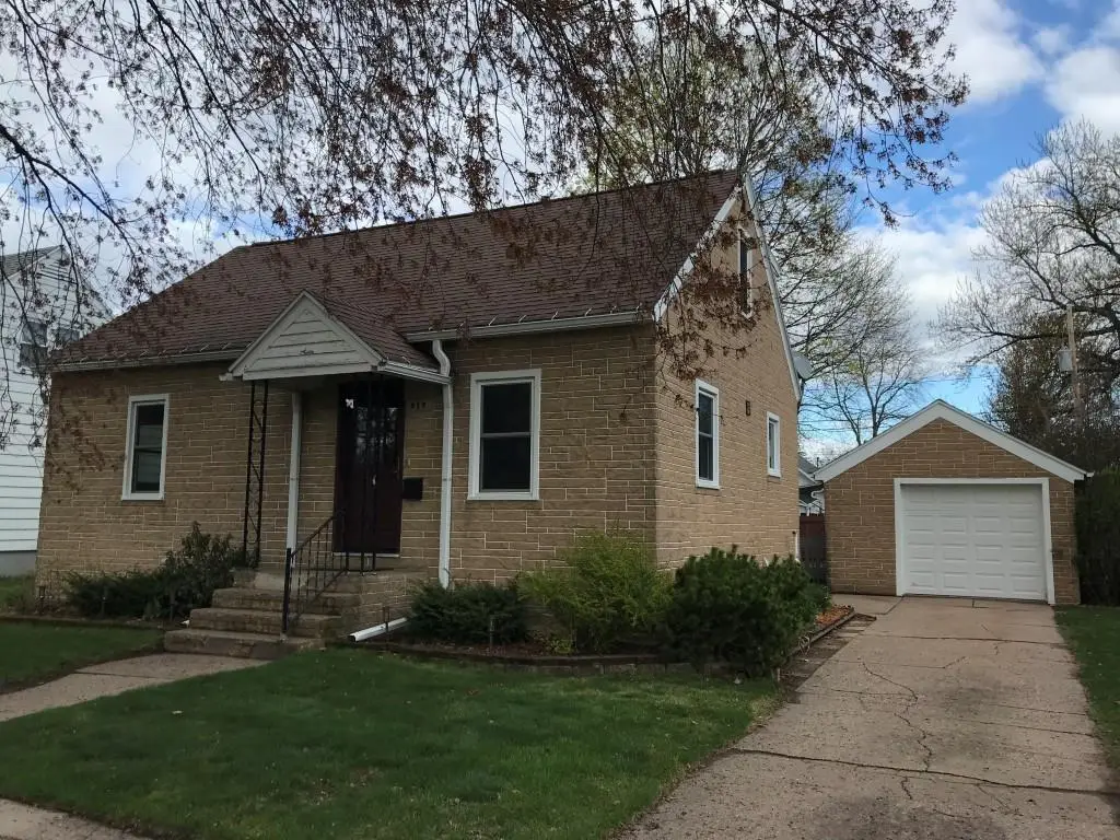 917 8TH AVENUE, Wausau, WI 54401 - #1