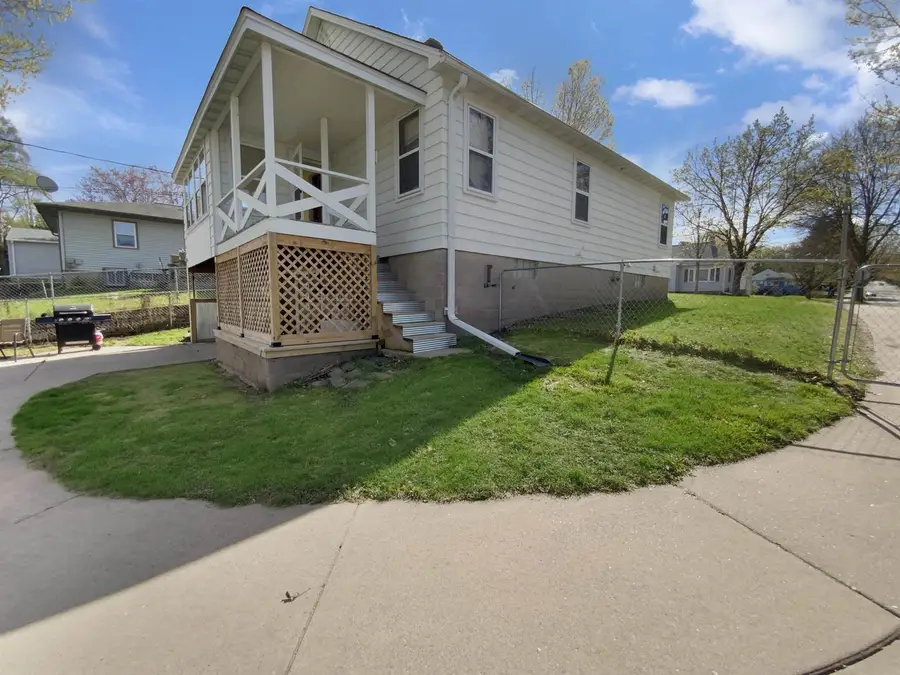 415 10TH AVENUE, Wausau, WI 54401 - #3