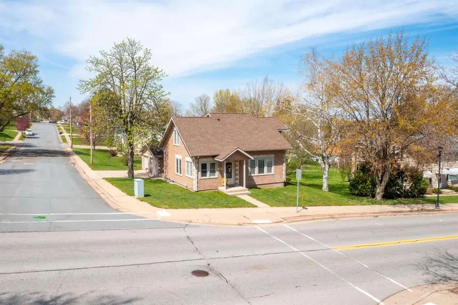 617 MAIN STREET, Marathon, WI 54448 - #2