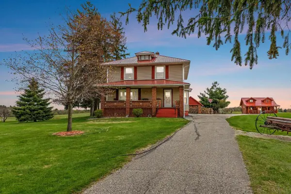E721 COUNTY ROAD MM, Iola, WI 54945