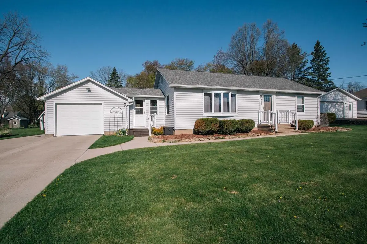 206 STATE AVENUE, Marshfield, WI 54449 - #1