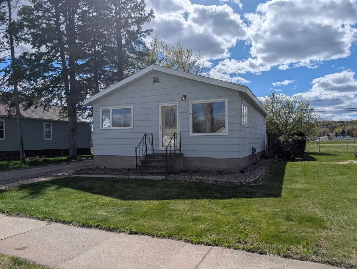 1020 10TH AVENUE, Wausau, WI 54401 - #1