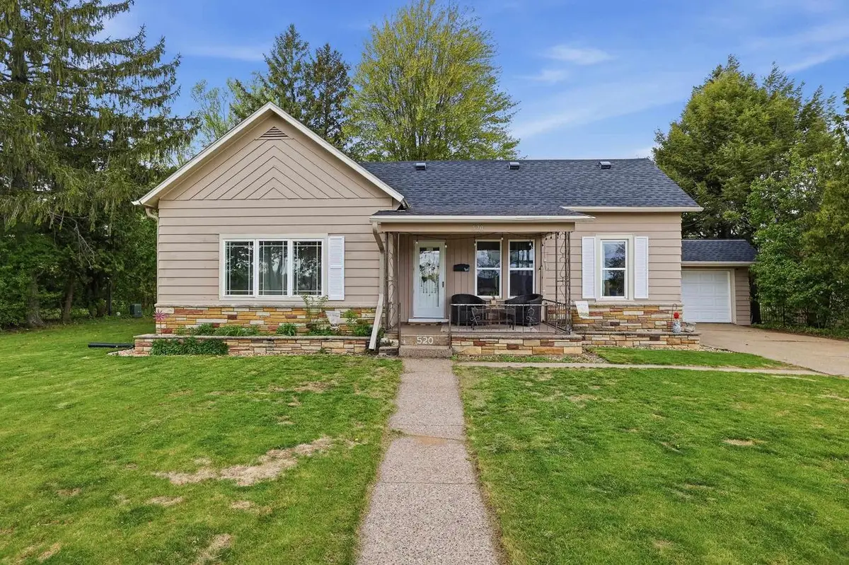 520 LINCOLN STREET, Wisconsin Rapids, WI 54494 - #1