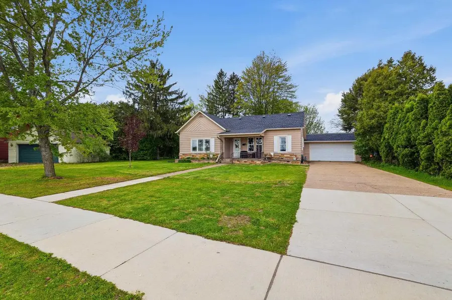 520 LINCOLN STREET, Wisconsin Rapids, WI 54494 - #2
