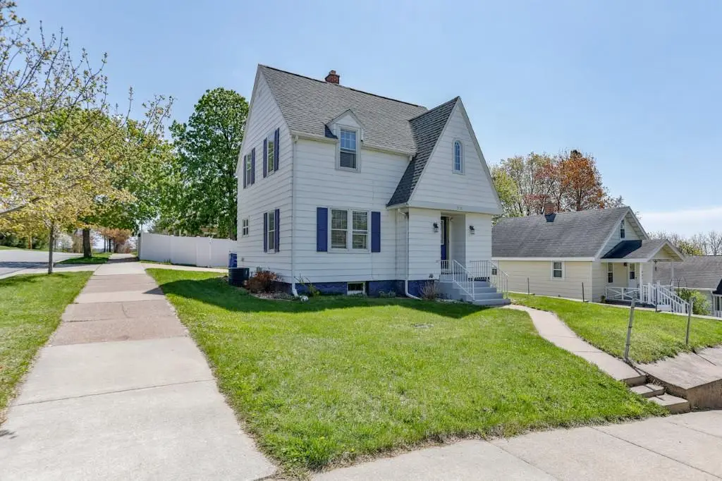 303 9TH AVENUE, Wausau, WI 54401 - #1