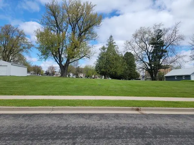 813 & 815 WESTERN STREET, Marshfield, WI 54449 - #1
