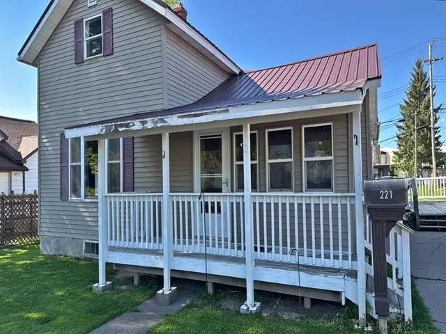 221 W 4TH STREET, Neillsville, WI 54456 - #1