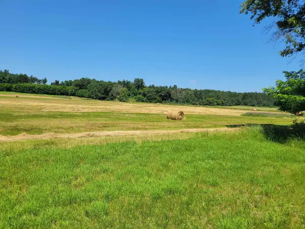 N1775 COUNTY ROAD K, Waupaca, WI 54981