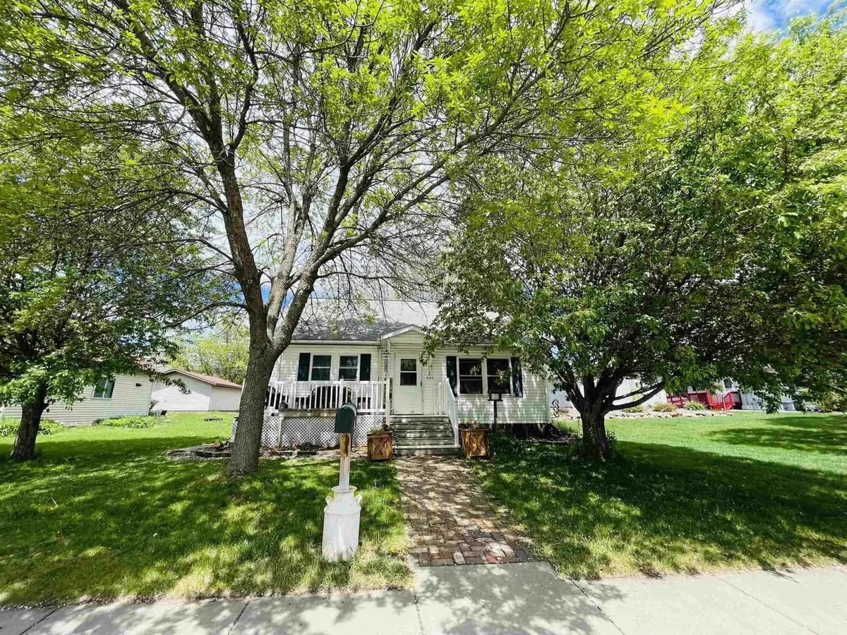 609 W MINER AVENUE, Ladysmith, WI 54848 - #1