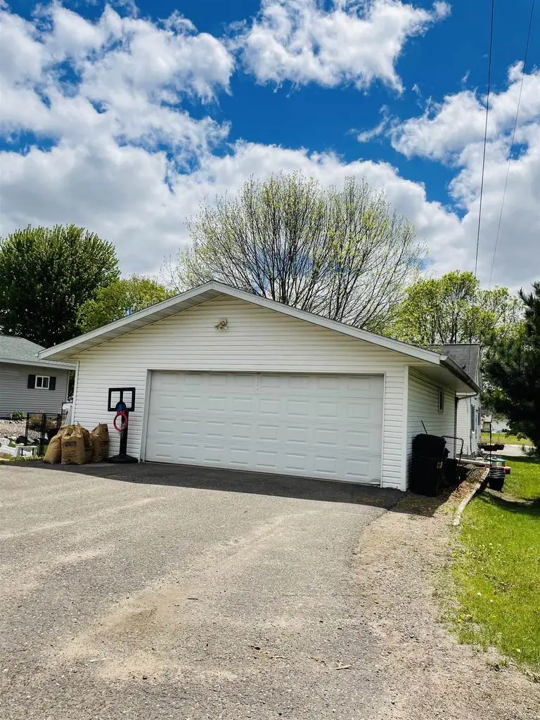 609 W MINER AVENUE, Ladysmith, WI 54848 - #2