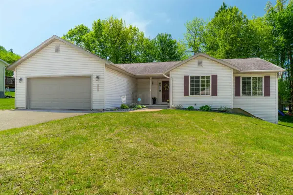 6607 CAVIN DRIVE, Wausau, WI 54401