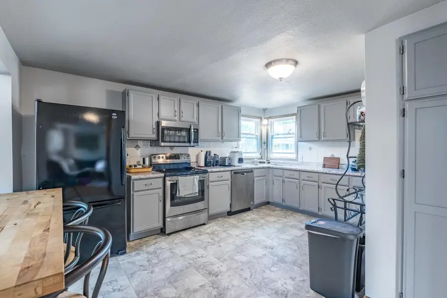 851 BAKER STREET, Wisconsin Rapids, WI 54494 - #3
