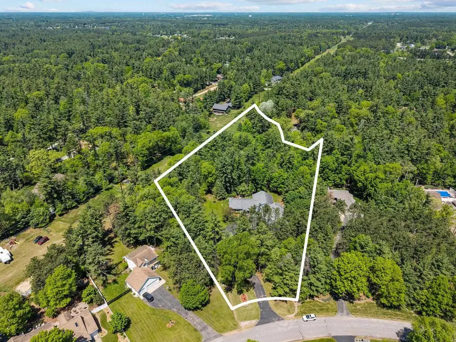 3731 NORTH VALLEY DRIVE, Wisconsin Rapids, WI 54494 - #2