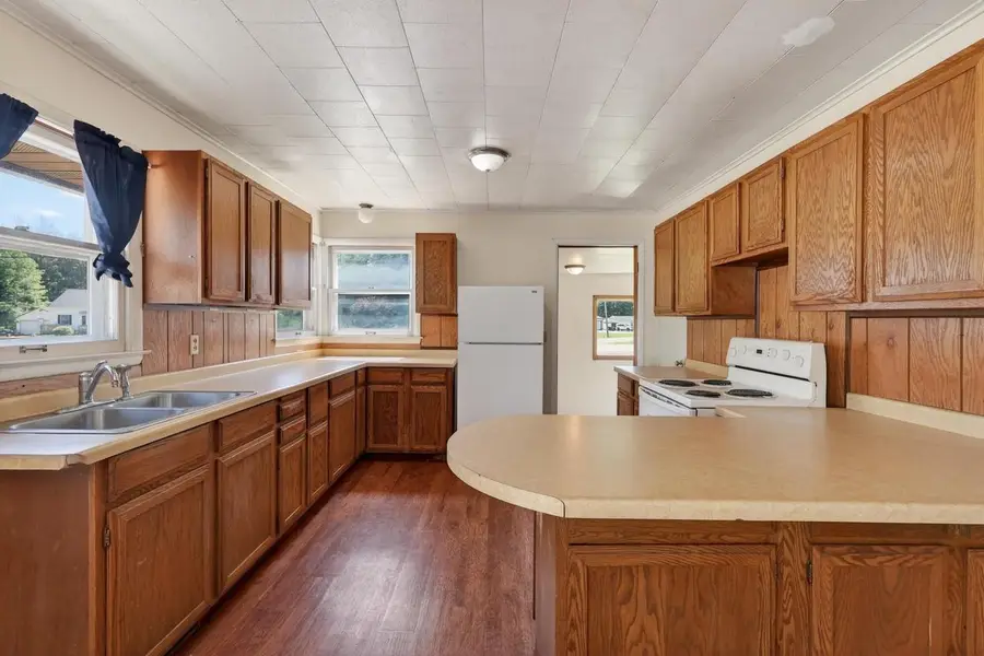 3320 BONOW AVENUE, Wisconsin Rapids, WI 54495 - #2