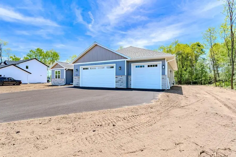 621 Amberwood Way, Plover, WI 54467 - #3