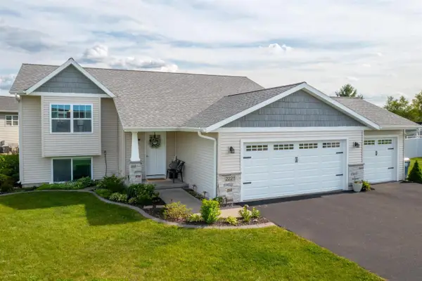 2221 POND VIEW PLACE, Kronenwetter, WI 54455