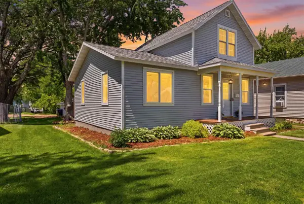 912 S MAPLE AVENUE, Marshfield, WI 54449