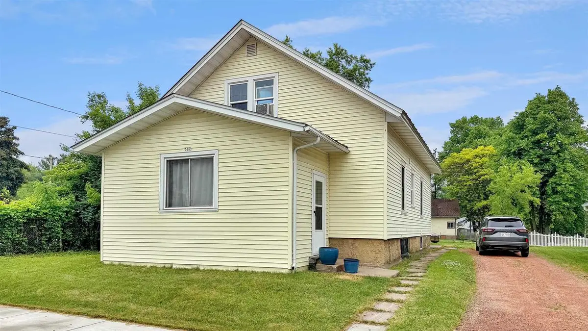 507 W CLEVELAND STREET, Marshfield, WI 54449 - #1