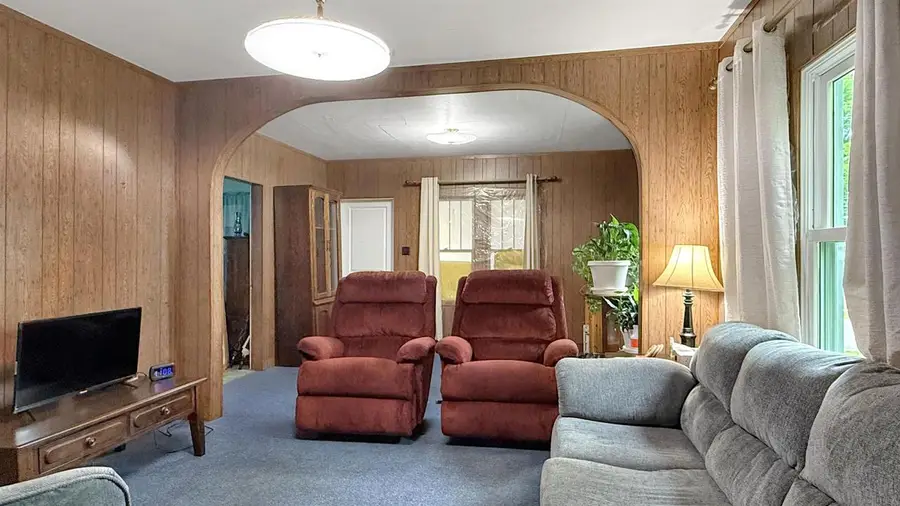 507 W CLEVELAND STREET, Marshfield, WI 54449 - #3