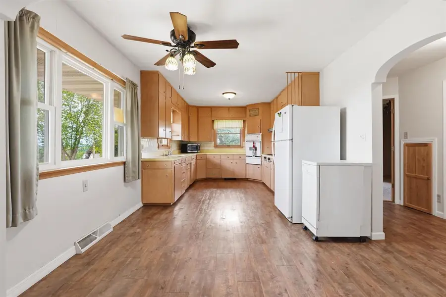 609 8TH STREET, Marathon, WI 54448 - #3
