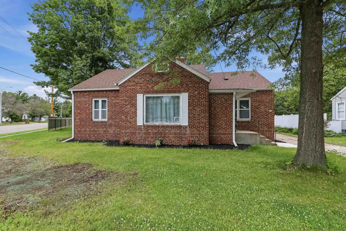603 MICHIGAN AVENUE, Stevens Point, WI 54481 - #1