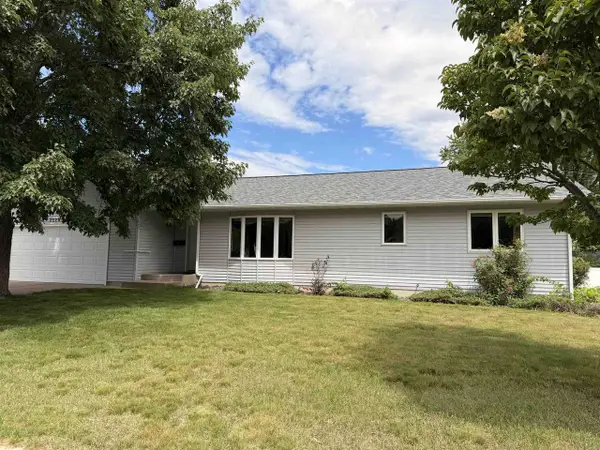2320 JAMES AVENUE, Altoona, WI 54720