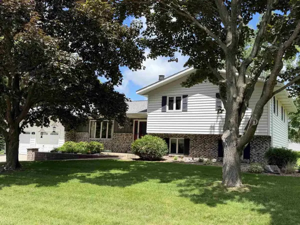 1107 W STATE AVENUE, Marshfield, WI 54449