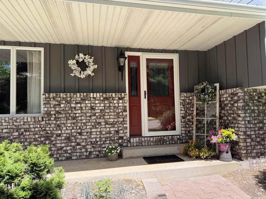 1107 W STATE AVENUE, Marshfield, WI 54449 - #2